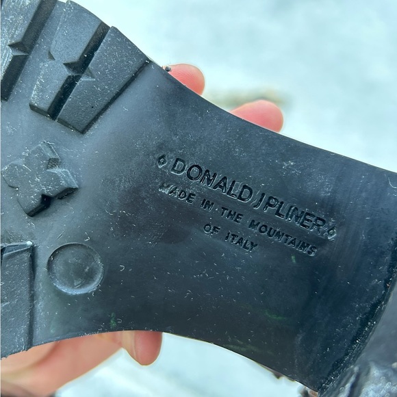 Italian luxury-brand Donald J. Pliner Black moto boots, size 6, 3in block heel - Picture 6 of 13